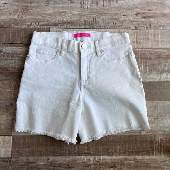 Lilly Pulitzer Pants - Lilly Pulitzer White Jennica High Rise Denim Shorts in Resort White Size 0